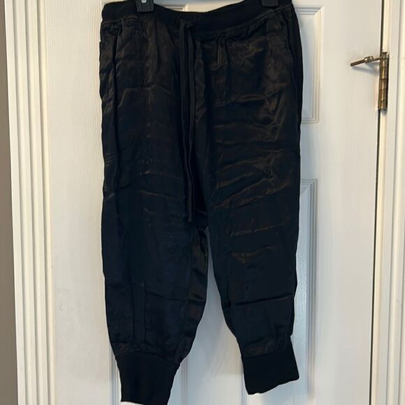 NWT Hard Tail black capri pants. Size S - Picture 1 of 6
